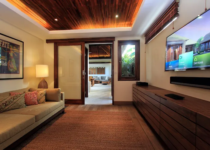 Suar Drupadi Hotel Seminyak (Bali)