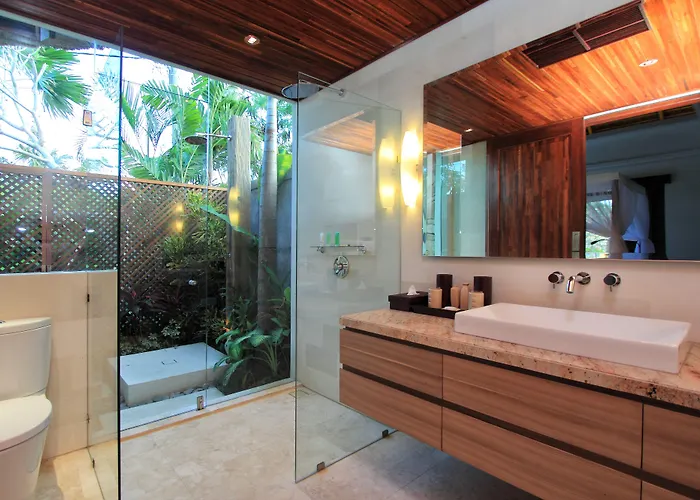 Suar Drupadi Hotel Seminyak (Bali)
