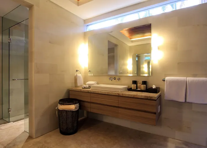 Hotel Suar Drupadi